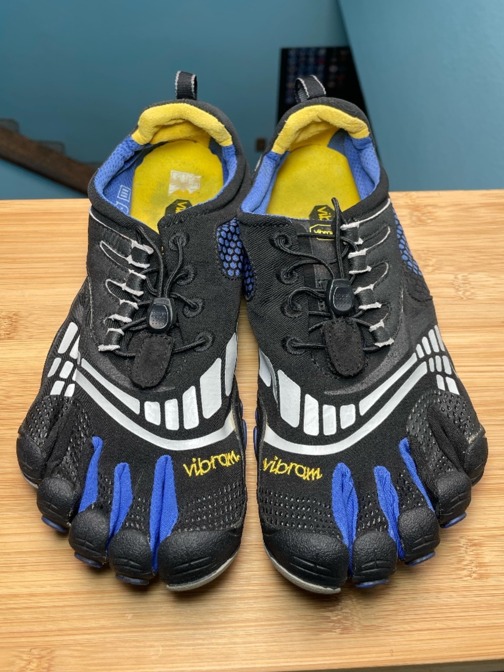 Vibram FiveFingers KomodoSport KMD Sport Minimalist Barefoot Shoes 42 Mens 9 9.5